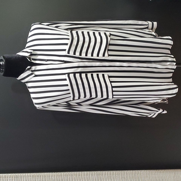 Allen B by Allen Schwartz, Button down White&Black Stripe shirt, Size Small - Picture 1 of 6